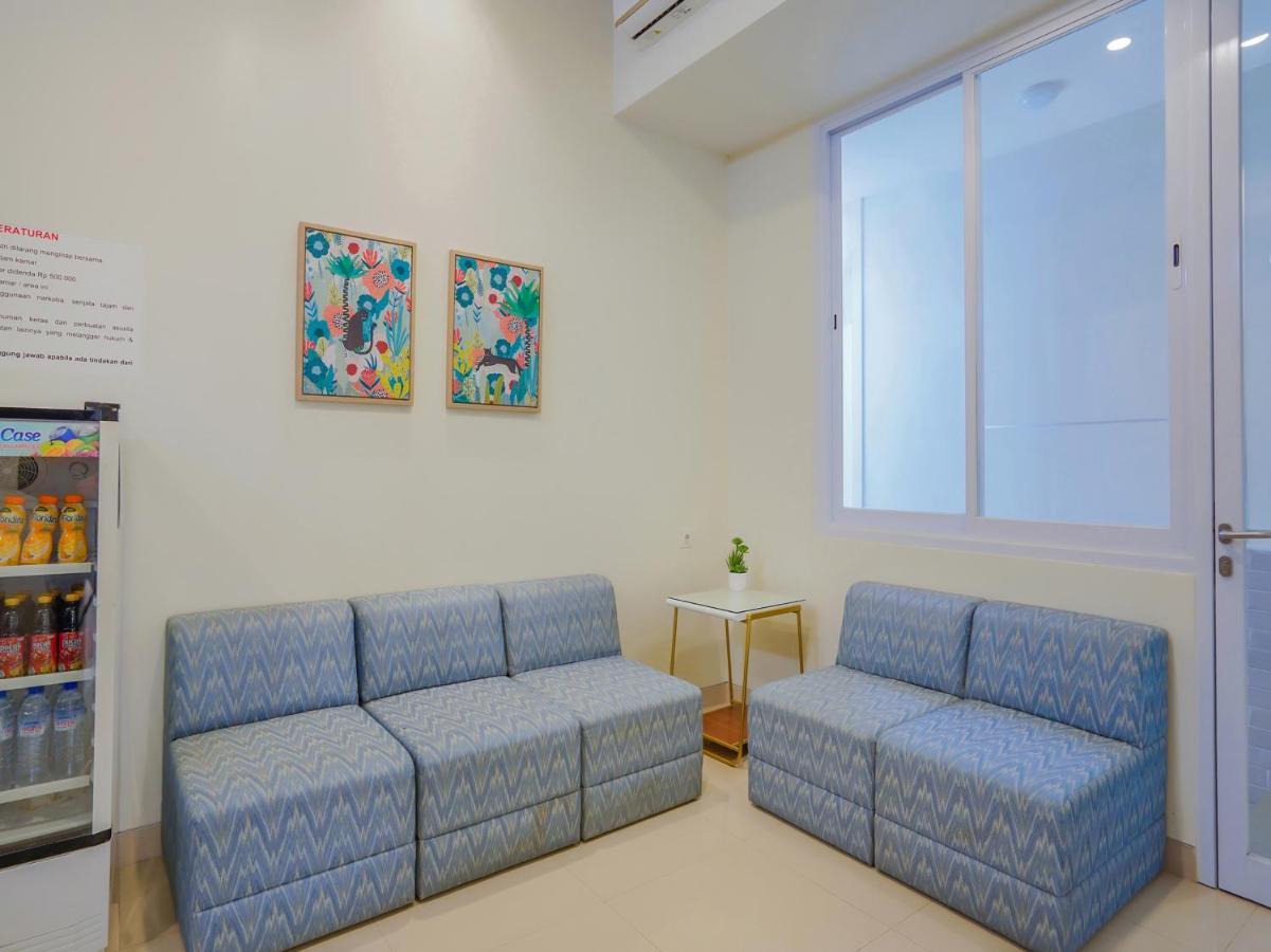 Super Oyo Capital O 90336 Olive Guest House Surabaya Eksteriør bilde