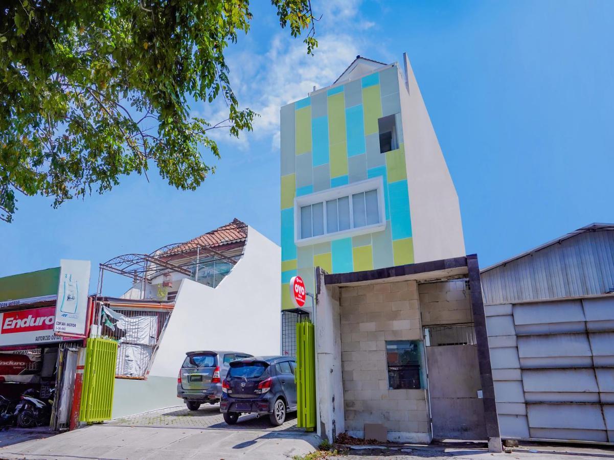 Super Oyo Capital O 90336 Olive Guest House Surabaya Eksteriør bilde