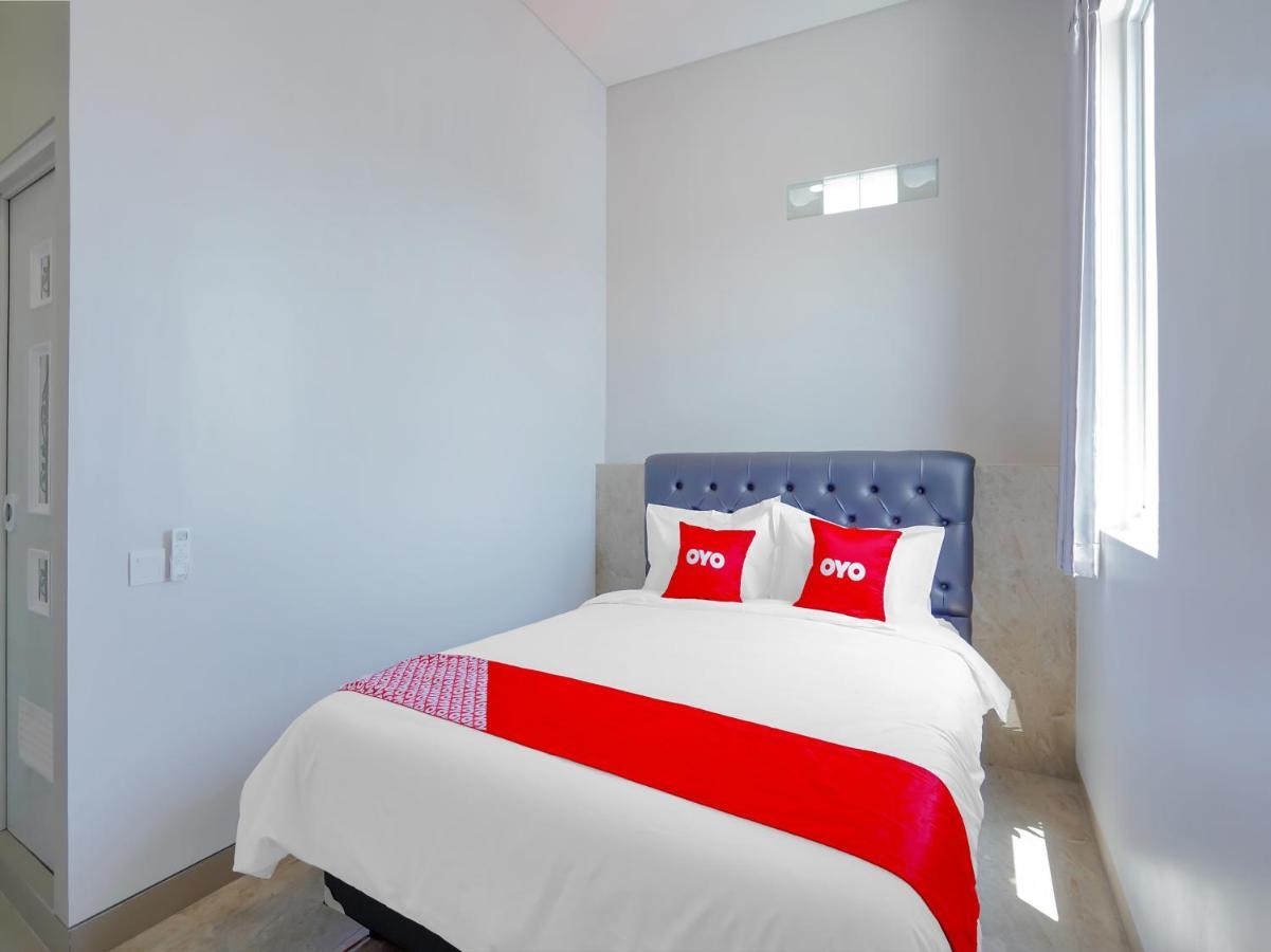 Super Oyo Capital O 90336 Olive Guest House Surabaya Eksteriør bilde