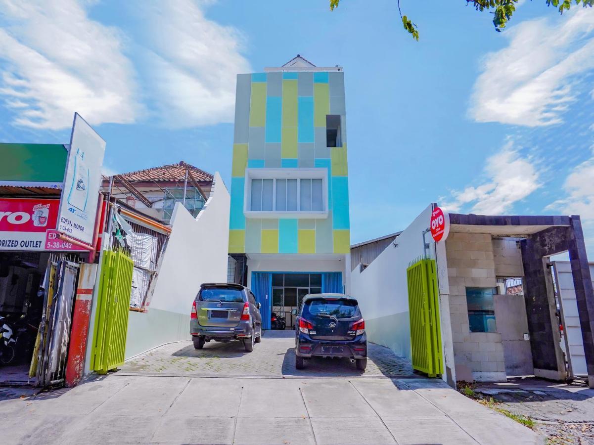 Super Oyo Capital O 90336 Olive Guest House Surabaya Eksteriør bilde